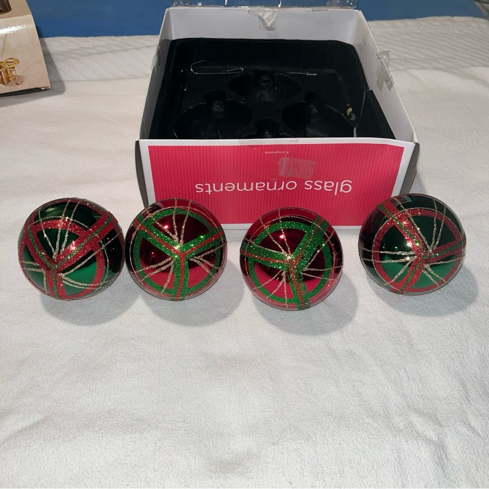 Vintage Festive Red and Green plaid Holiday Ornaments - Picture 2 of 10